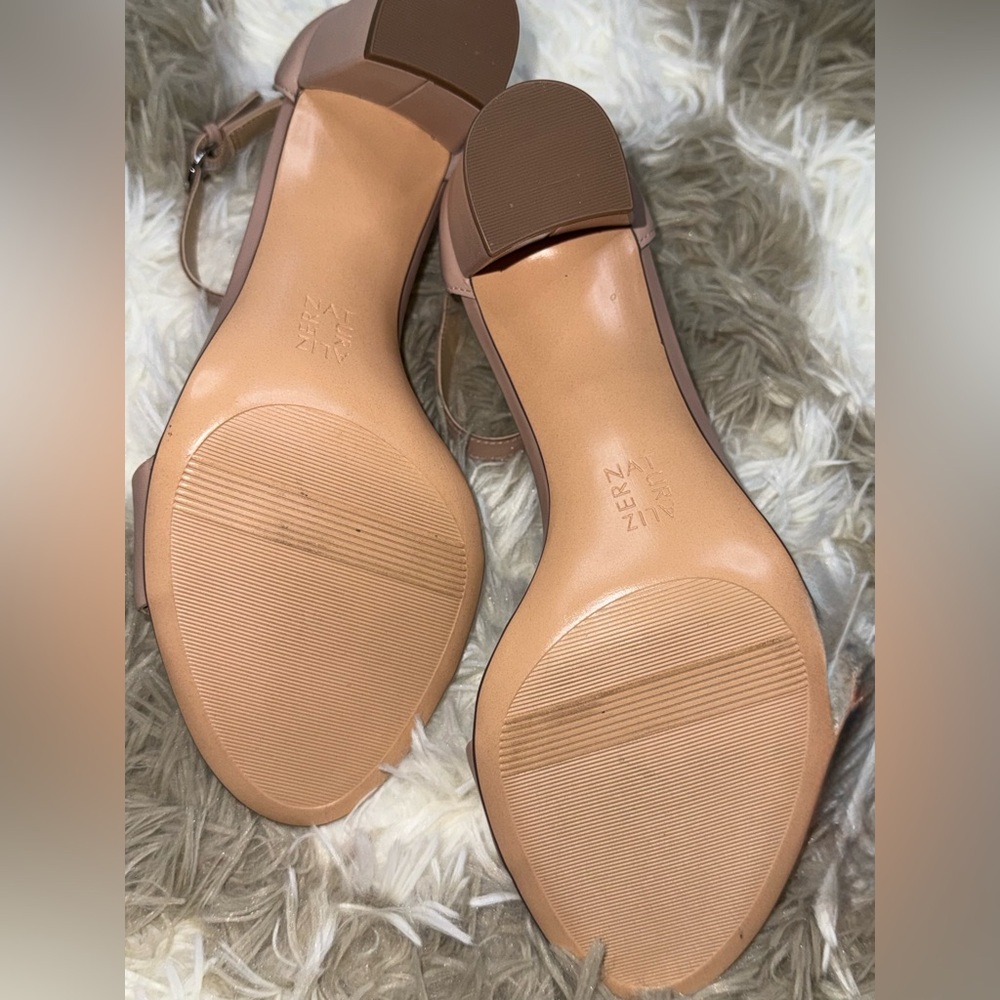 Naturalizer Vera Heeled Sandals - Picture 5 of 5